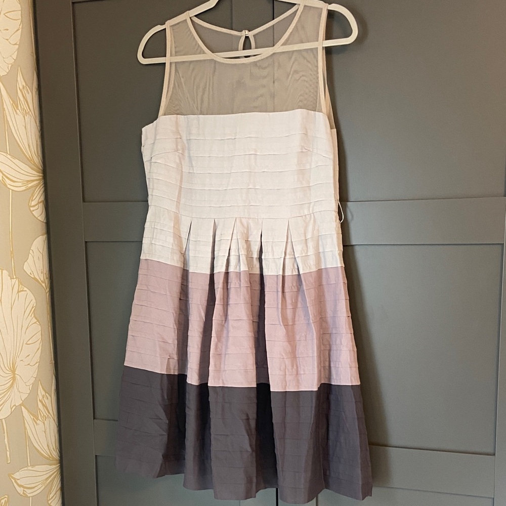 Colorblock Sleeveless Dress